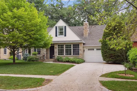4929 Maple Rd, Edina, MN 55424
