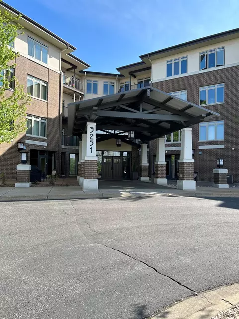 3251 Louisiana Ave S #202, Saint Louis Park, MN 55426