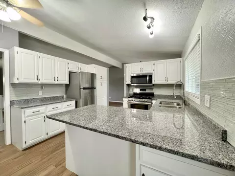 605 Mill Ave NE, Montgomery, MN 56069
