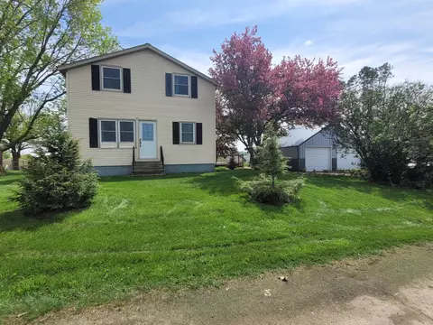 13070 290th Ave, Waseca, MN 56093