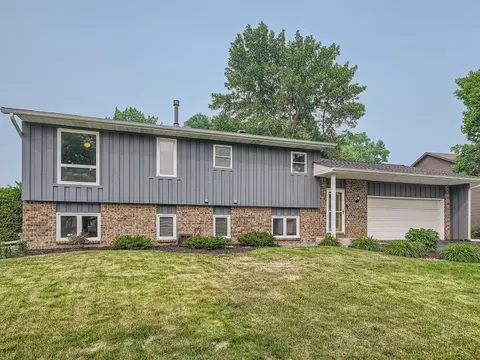 8008 W 103rd St, Bloomington, MN 55438