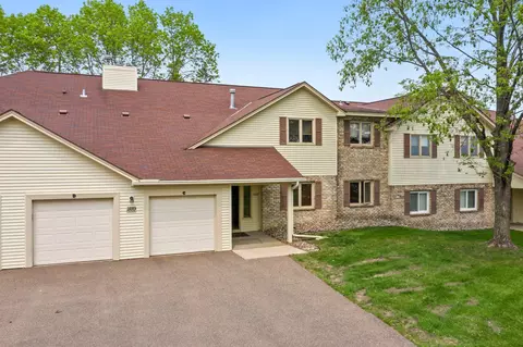 1889 Fox Ridge Dr #D, West Saint Paul, MN 55118