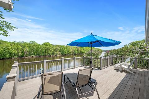6720 Willow Ln, Brooklyn Center, MN 55430