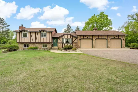 31363 Hemlock Dr, Cannon Falls, MN 55009