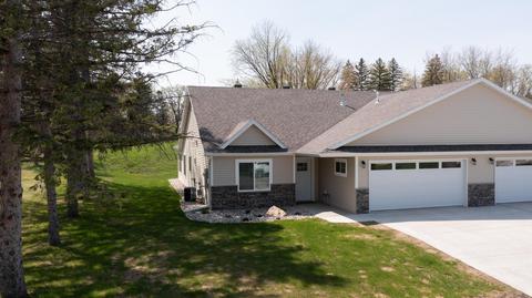 1501 N Park St, Fergus Falls, MN 56537