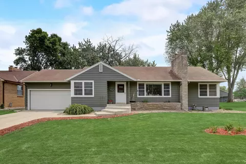 418 Morse St N, Norwood Young America, MN 55368