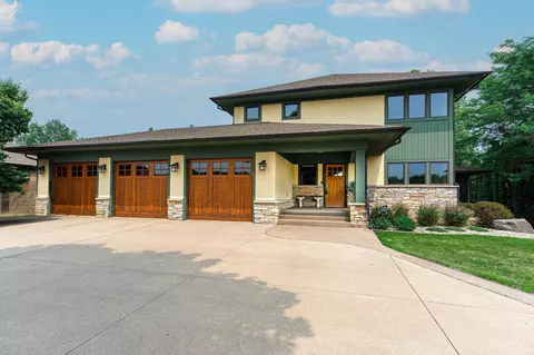 5595 232nd St W, Faribault, MN 55021