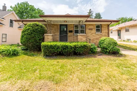 1918 Johnson St NE, Minneapolis, MN 55418