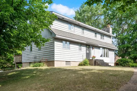 38476 Grand Ave, North Branch, MN 55056