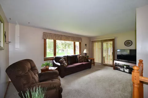 1986 Audrey Ave, Red Wing, MN 55066 photo 2