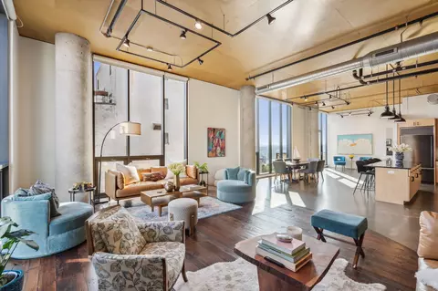 750 S 2nd St #801, Minneapolis, MN 55401