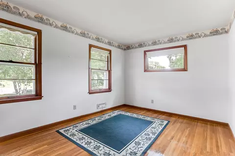 9424 Thomas Rd, Bloomington, MN 55431 photo 10