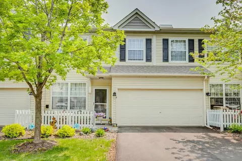 4565 Victor Path #8, Hugo, MN 55038