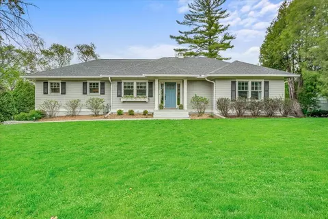 5232 Duncraig Rd, Edina, MN 55436
