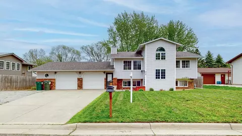 404 6th Ave NE, Kasson, MN 55944