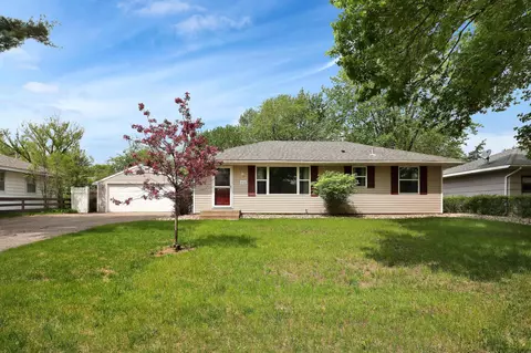 8432 Hadley Ave S, Cottage Grove, MN 55016