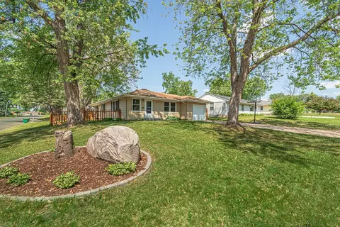 8236 Dupont Ave S, Bloomington, MN 55420