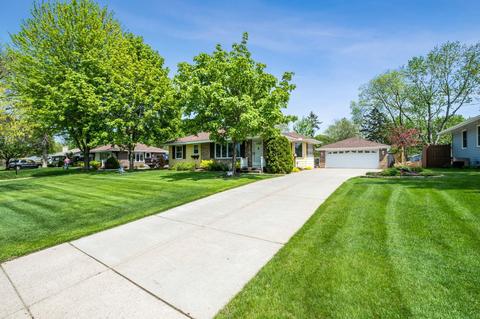 8617 Greystone Ave S, Cottage Grove, MN 55016