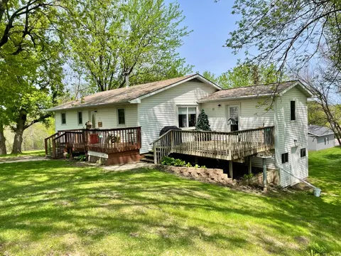 510 S County Road 5, Springfield, MN 56087
