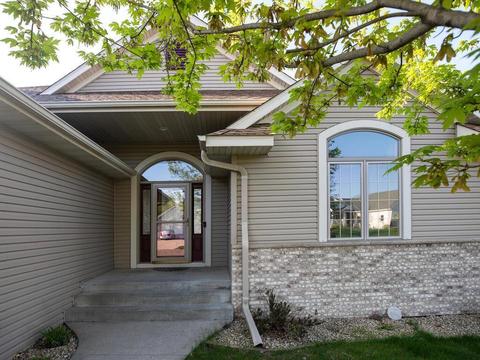 620 Overlook Dr, Buffalo, MN 55313