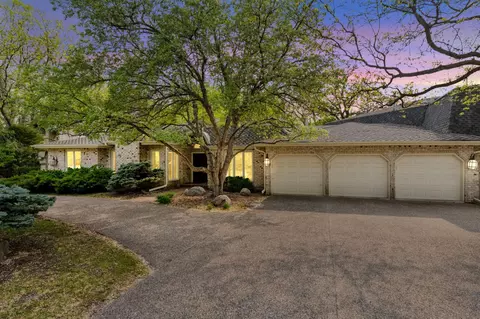 7706 Gleason Rd, Edina, MN 55439