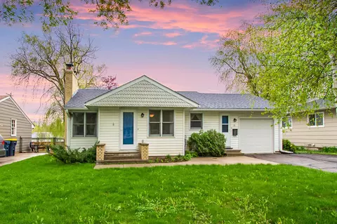 19 Park Dr, Northfield, MN 55057