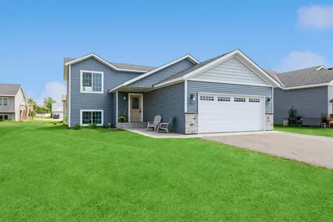 1508 7th Ave S, Sartell, MN 56377