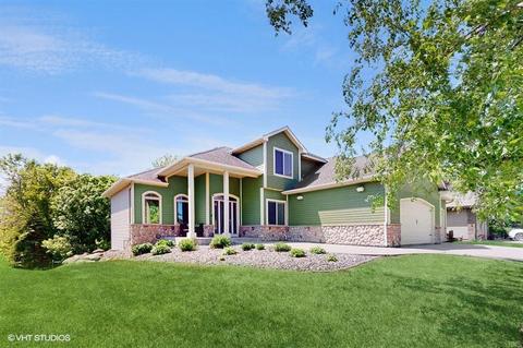 1209 Willow Creek Dr SE, Lonsdale, MN 55046