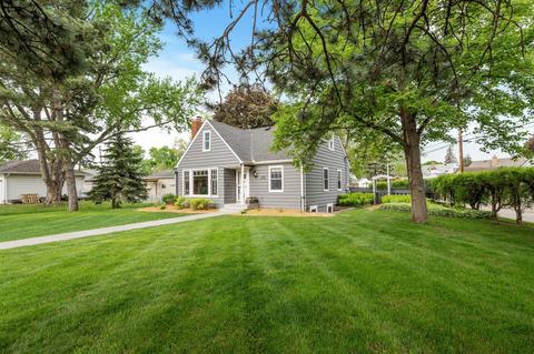 2713 Abbott Ave N, Robbinsdale, MN 55422