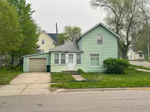 124 3rd St SE, Ortonville, MN 56278