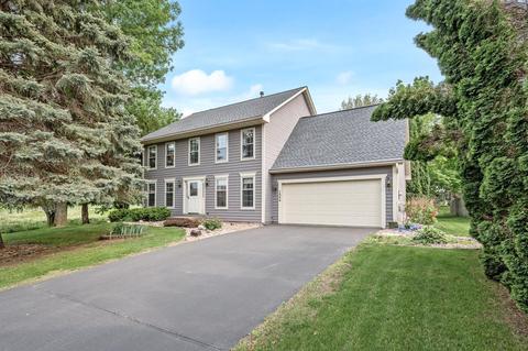 1344 Interlachen Dr, Eagan, MN 55123