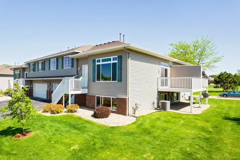 1411 Presidential Dr, Northfield, MN 55057