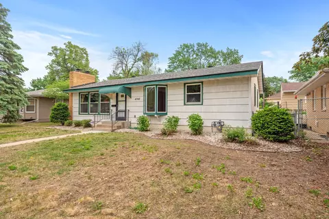 4342 Chowen Ave N, Robbinsdale, MN 55422