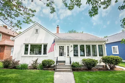 406 E King St, Winona, MN 55987