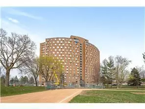 1181 Edgcumbe Rd #1509, Saint Paul, MN 55105