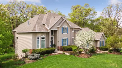 17850 Lanesboro Ct, Lakeville, MN 55044