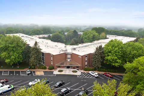 3155 Coachman Rd #246, Eagan, MN 55121