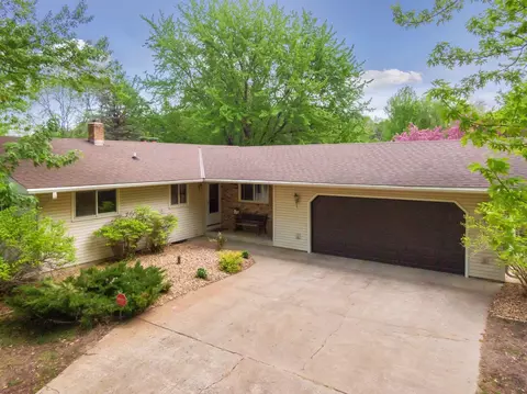 17715 Yellow Pine St NW, Andover, MN 55304