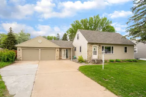 1760 Terrace Dr, Shoreview, MN 55126