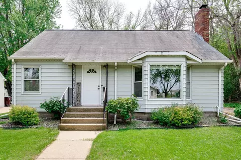 124 Arion St E, West Saint Paul, MN 55118