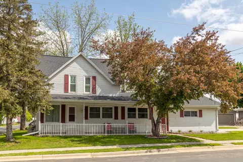 103 4th St SW, Stewartville, MN 55976