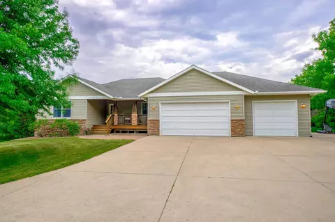 907 148th Ave, New Richmond, WI 54017