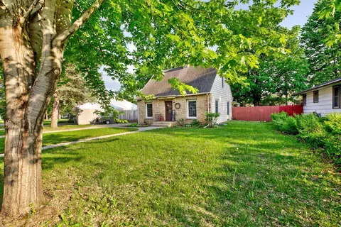 149 N Morningside Dr, Le Sueur, MN 56058