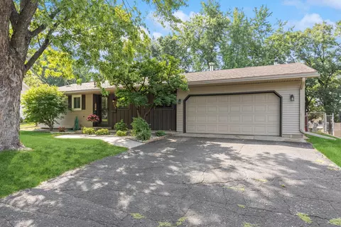 8747 Harrison Cir, Bloomington, MN 55437