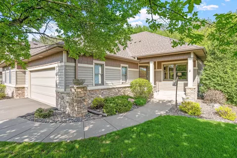 1223 Holly Ave N, Oakdale, MN 55128