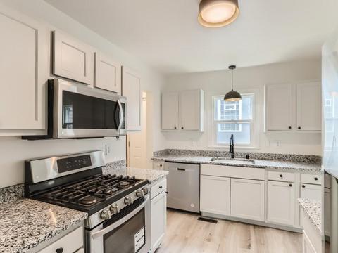 1790 Bush Ave E, Saint Paul, MN 55119