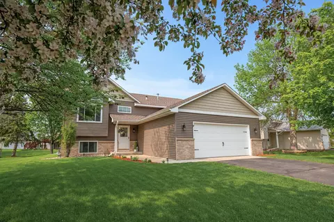 6420 Neddersen Pkwy, Brooklyn Park, MN 55445