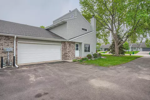 20032 Ideal Way, Lakeville, MN 55044