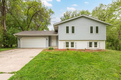 5440 Wedgewood Dr, Shorewood, MN 55331