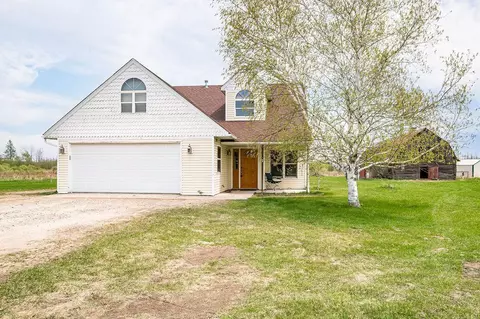 25588 North Rd, Bovey, MN 55709